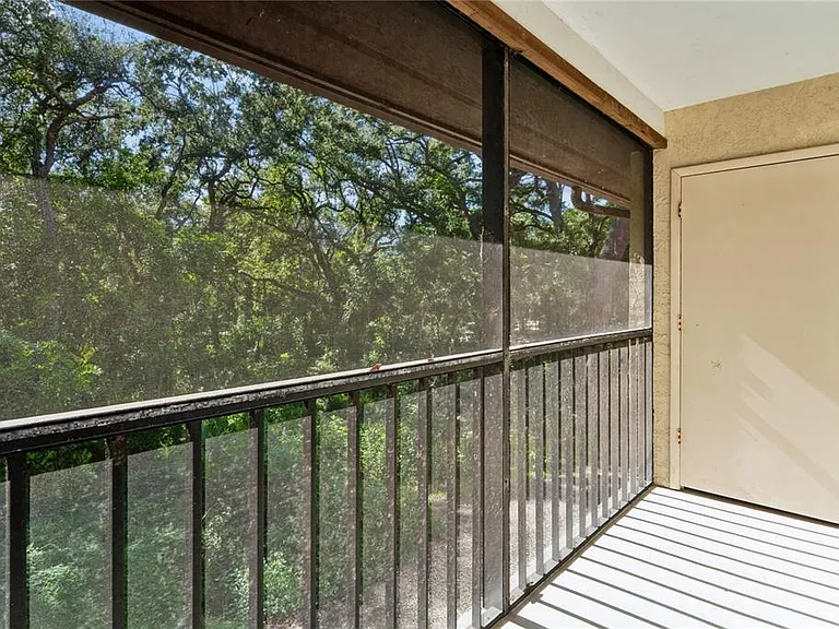 110 Hammock Pine Blvd — Photo 22