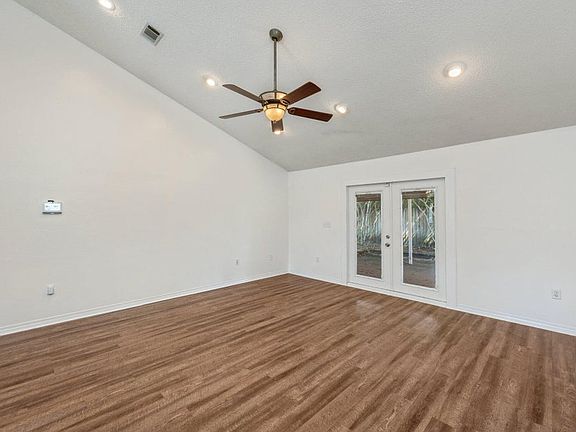 3rd image of 2803 Wilson Ln