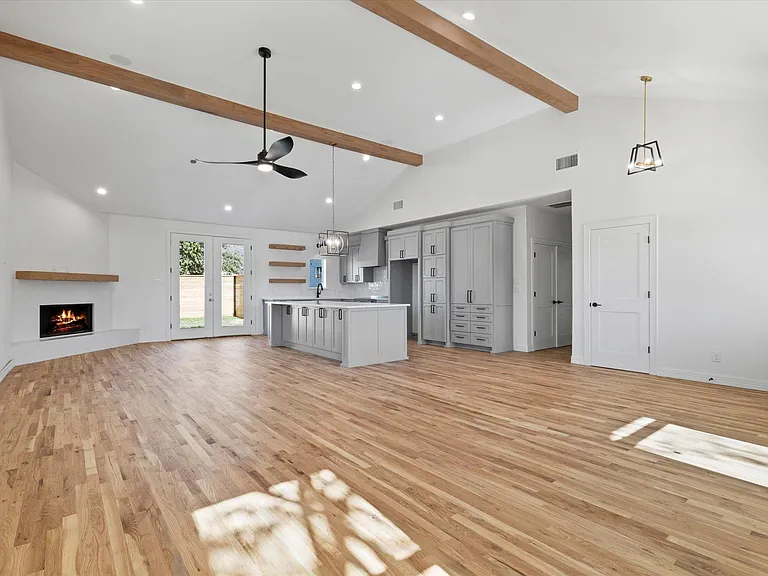 5552 Vaden St — Photo 9
