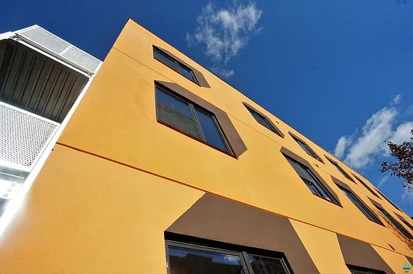 Rented by EXR | media 52