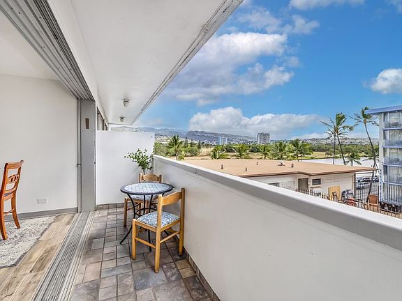 3rd image of 2281 Ala Wai Blvd APT 503