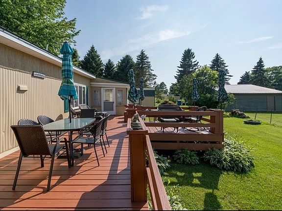 5th image of 33797 Carleton Ln