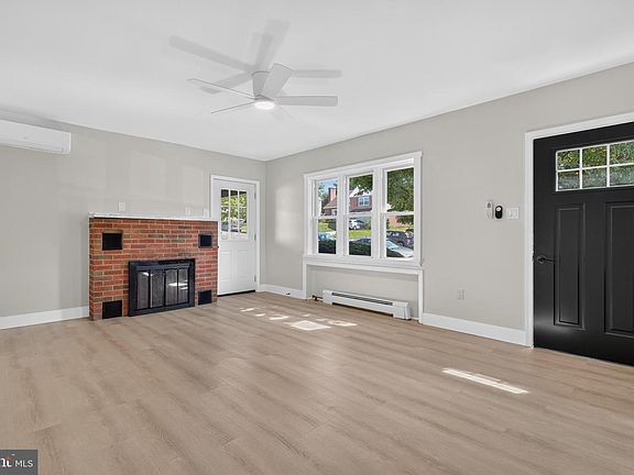3rd image of 1920 N 15th St