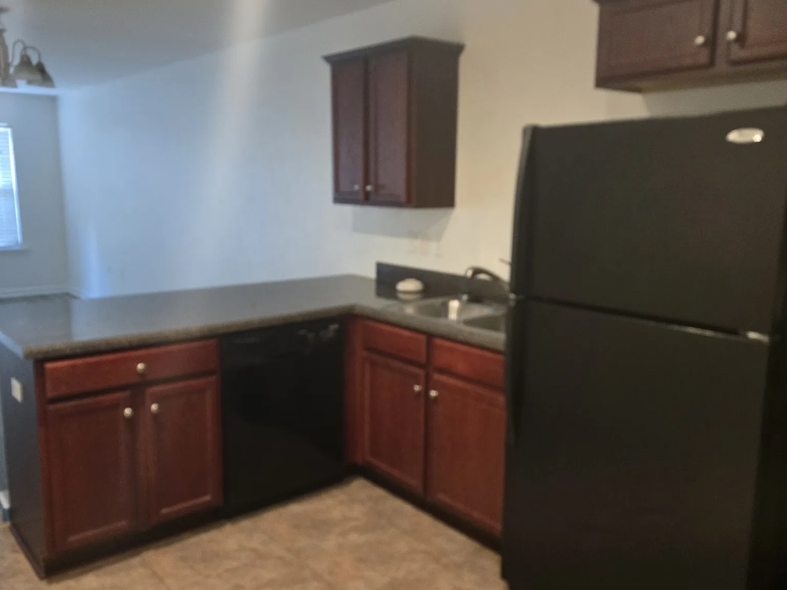 2 bed, 2.5 bath, 1124 sqft, $1,350 — Photo 3