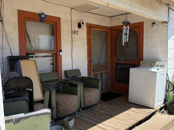 san-antonio-texas-449631724 picture