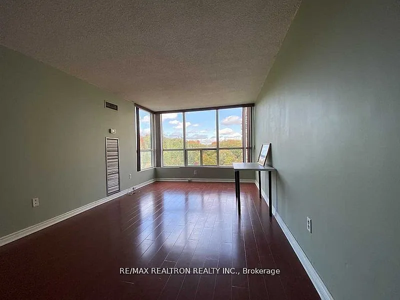 2 bed, $2,600 — Photo 4