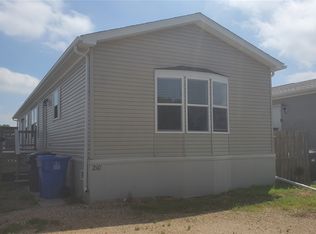 210 Brownlee St, Weyburn, SK S4H3P4