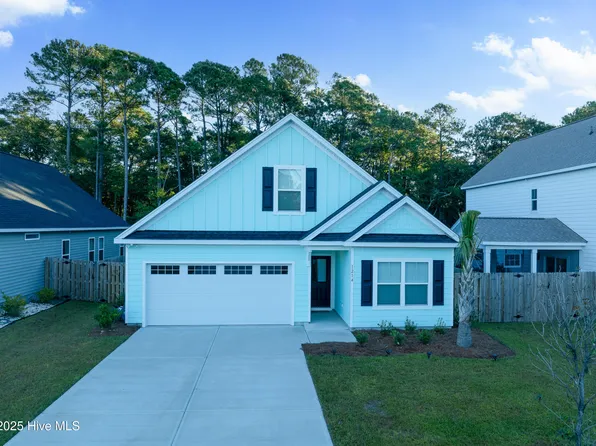 1214 N Caswell Avenue, Southport, NC 28461