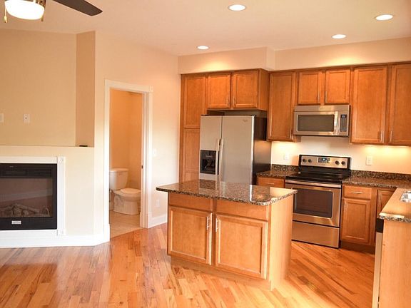 5th image of 30 Turnstone Dr