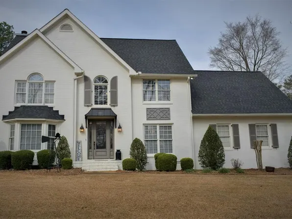 224 Creekwood Ct, Sandersville, GA 31082