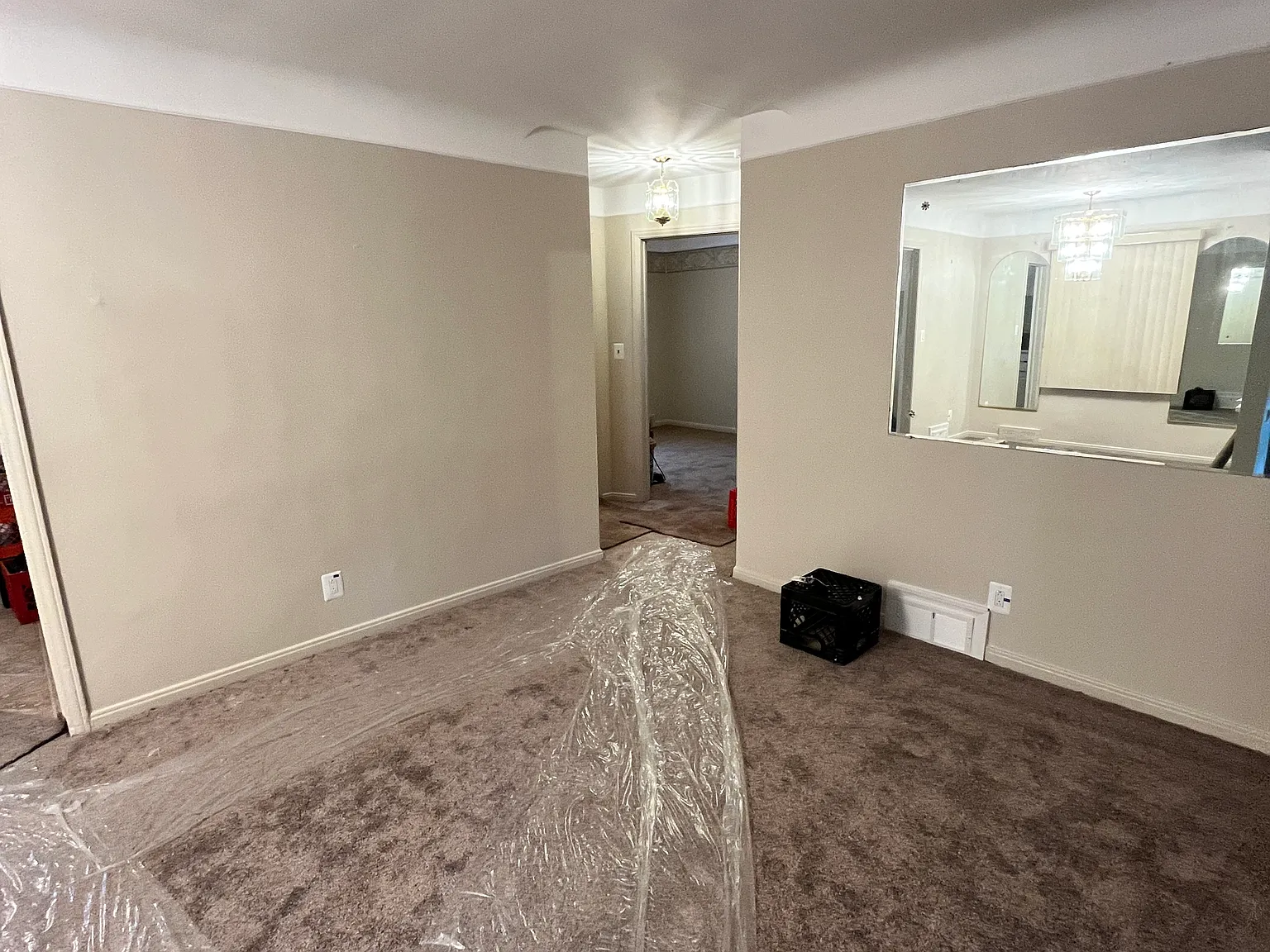 3 bed, 799 sqft, $1,300 — Photo 3