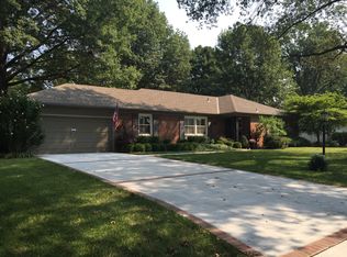 7300 W 100th Pl, Overland Park, KS 66212