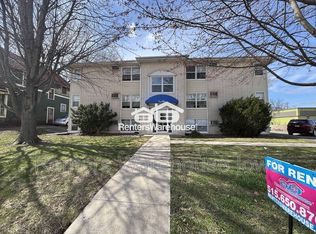 1334 32nd St APT 10, Des Moines, IA 50311