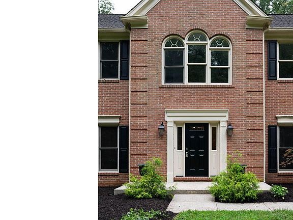3rd image of 12405 Clifton Hunt Dr