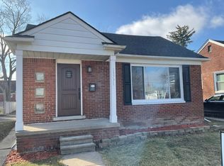 13771 Castle St, Southgate, MI 48195