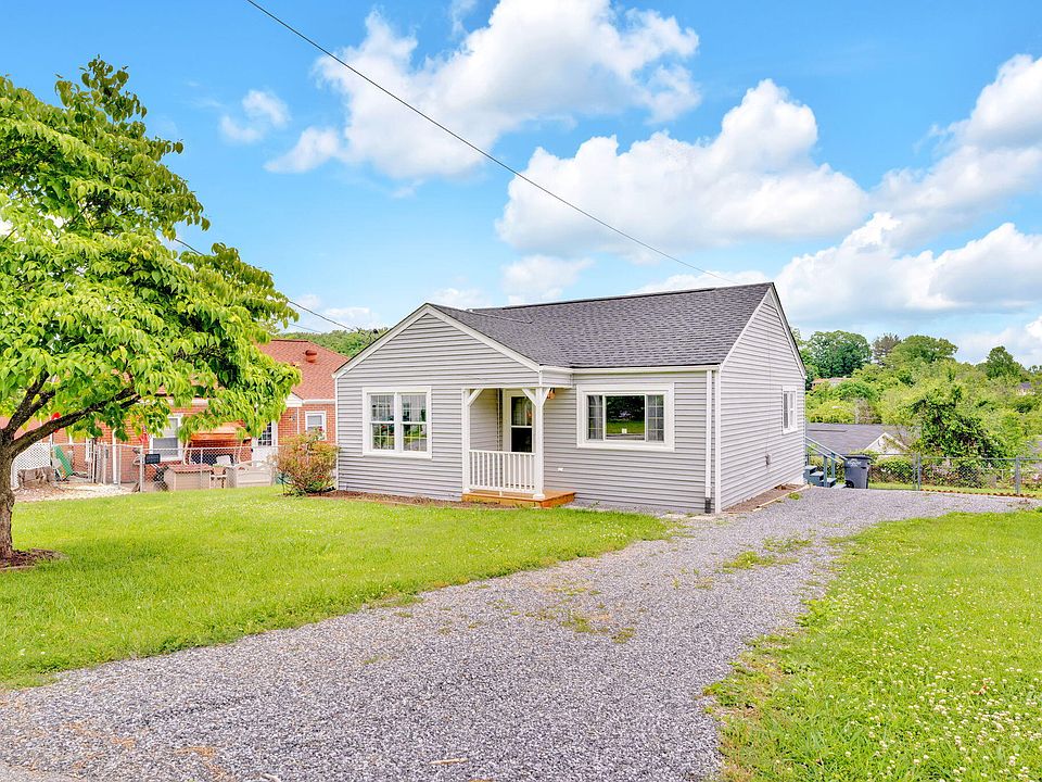 1st image of 3931 Bond Dr