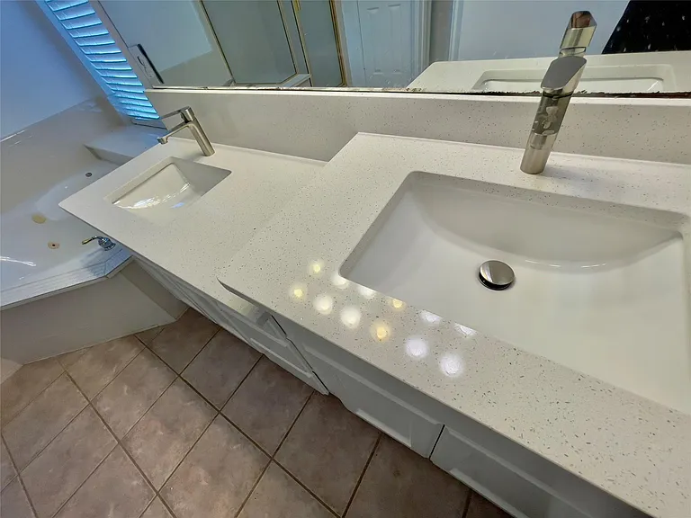 11002 Tree Shadow Ln — Photo 18