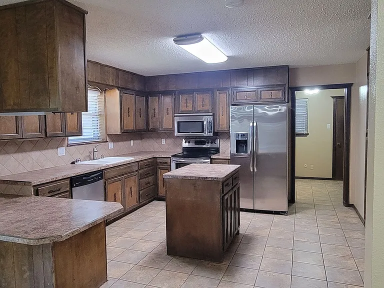 1412 Wilshire Blvd — Photo 6