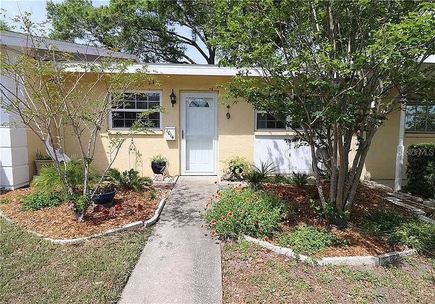 1st image of 1014 De Soto Dr