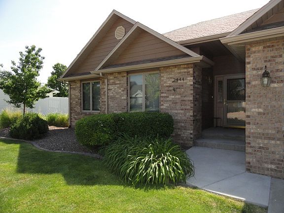 2nd image of 2444 Queen Dr