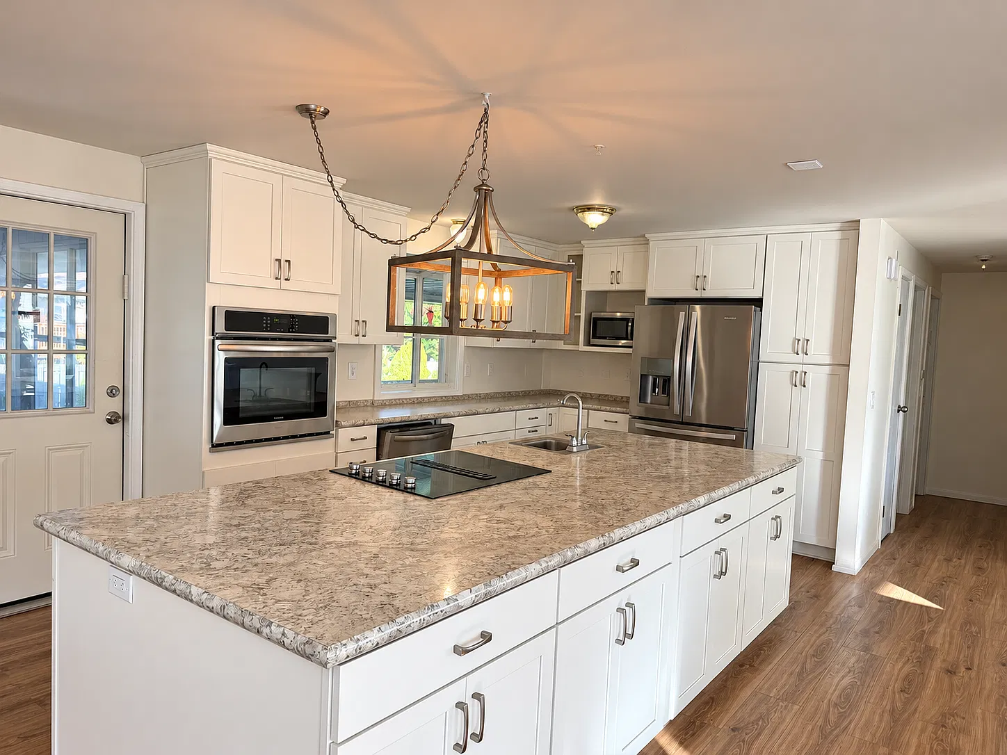 3 bed, 2200 sqft, $3,095 — Photo 3