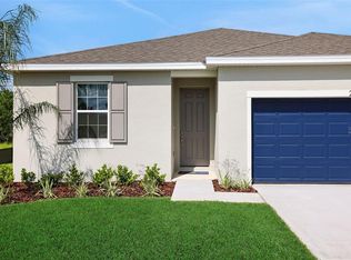 2932 Supermarine Rd, Tavares, FL 32778