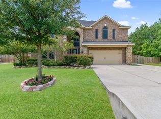 10922 N Country Club Green Dr, Tomball, TX 77375
