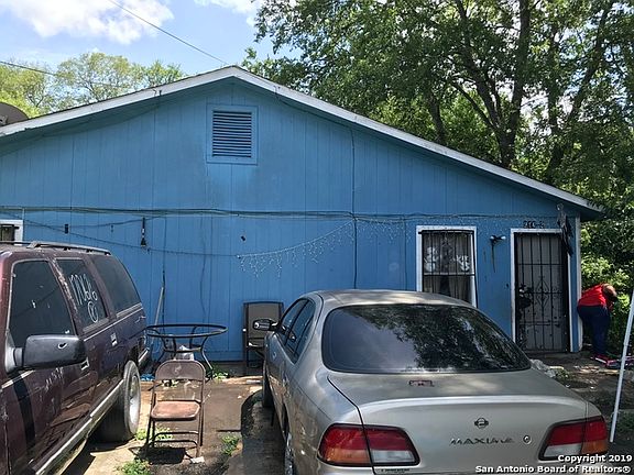 2nd image of 214 Cardiff Ave.
