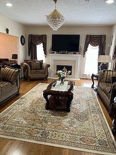 5th image of 1324 Oakhall Ln