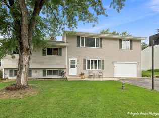 1106 Quincy Ave, Johnsburg, IL 60051
