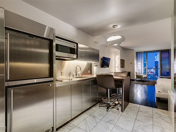 5th image of 4381 W Flamingo Rd #2612