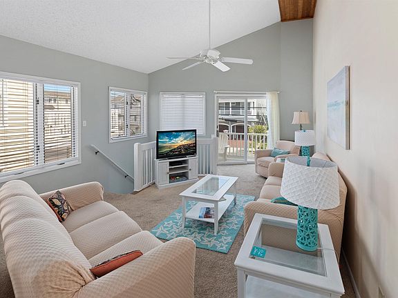 4th image of 4636 Central Ave #4636