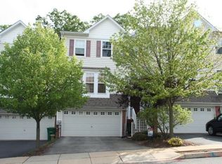 102 Stratford Ct, Malvern, PA 19355