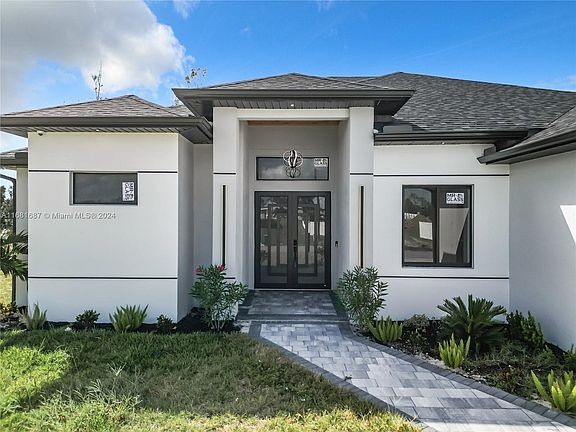 3rd image of 3632 NE 9th Pl