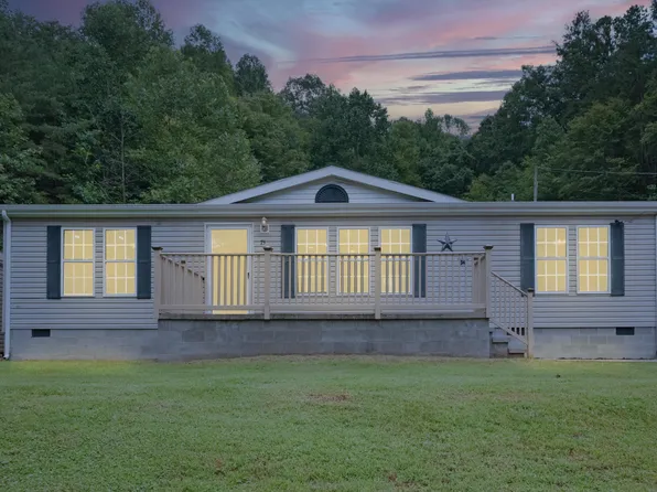 75 Cub Ct, Prestonsburg, KY 41653