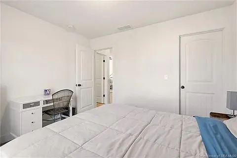 610 Lonely St — Photo 13