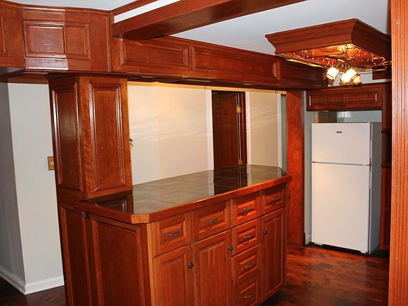 4th image of 4148 N Clarendon Ave #Gdn