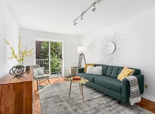 27 Meserole St APT 3F, Brooklyn, NY 11206