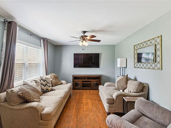 5th image of 2172 Pinehurst Dr