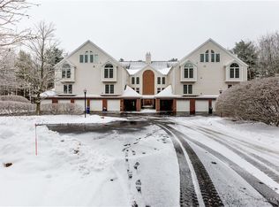 4 Schooner Ridge Rd, Bath, ME 04530