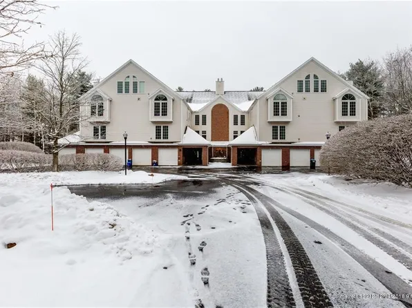 4 Schooner Ridge Rd, Bath, ME 04530