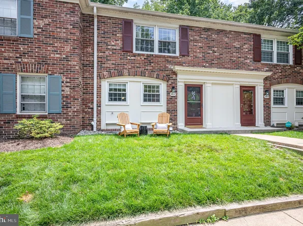 5917 Kingsford Rd #366, Springfield, VA 22152