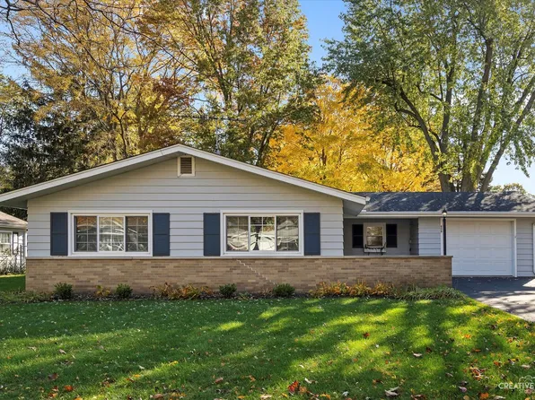 606 Harmony Dr, North Aurora, IL 60542