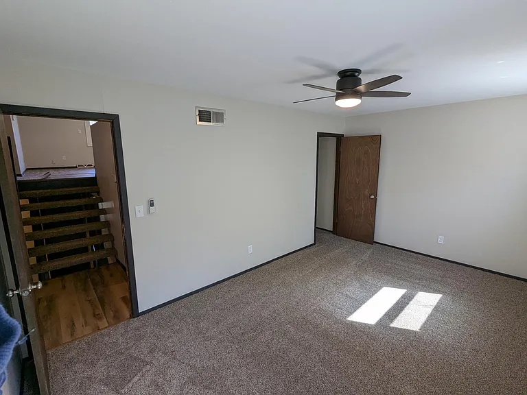 645 Easton Pkwy — Photo 18