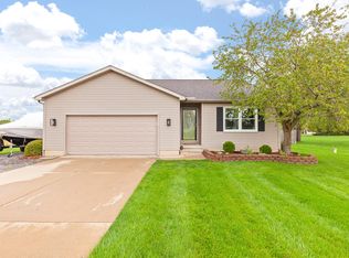 3216 Aspen Trl, Adrian, MI 49221