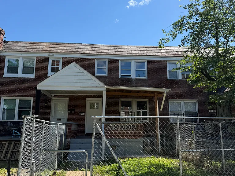 1353 Cambria St — Photo 2