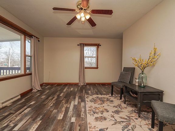 5th image of 347 E 9th St