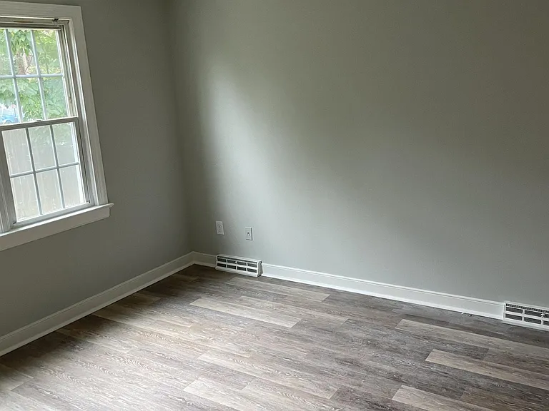 1516 Clearwood Rd — Photo 17