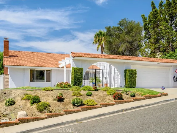 27403 Garza Dr, Santa Clarita, CA 91350