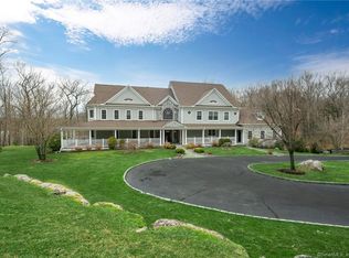59 Squires Ln, New Canaan, CT 06840